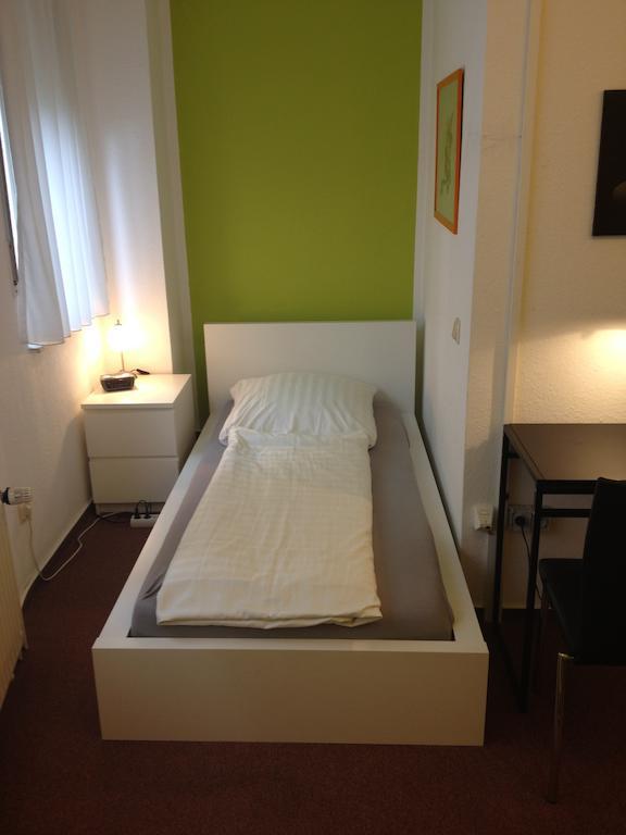 Apartmenthaus Somborn Bochum Zimmer foto